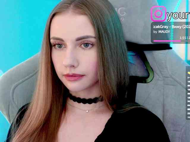 -VikkiL0vesCheese-