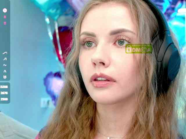 nudist chat -VikkiL0vesCheese-