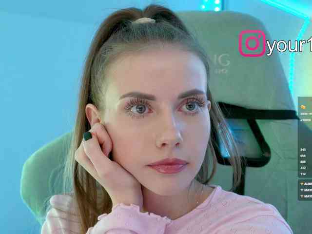 VikkiExtraCheese webcam