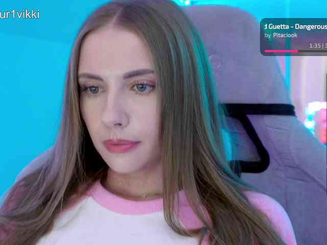 VikkiExtraCheese webcam