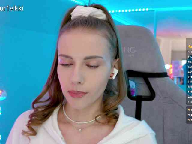 VikkiExtraCheese webcam