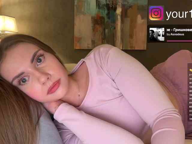 VikkiExtraCheese webcam