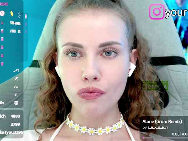 VikkiExtraCheese webcam
