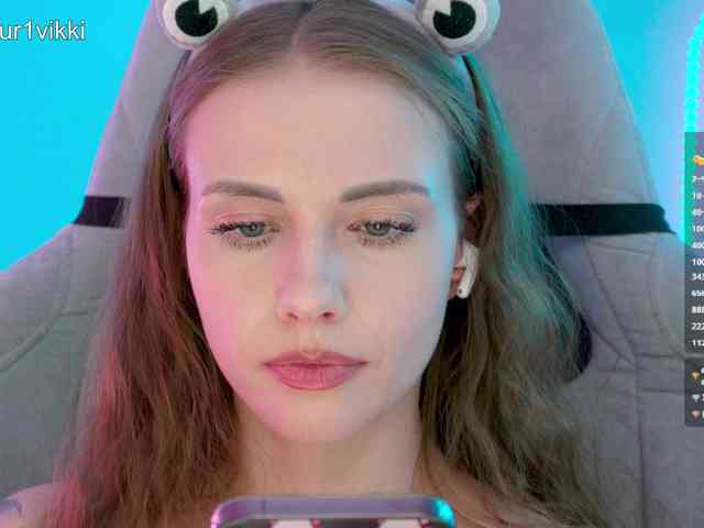 VikkiExtraCheese webcam