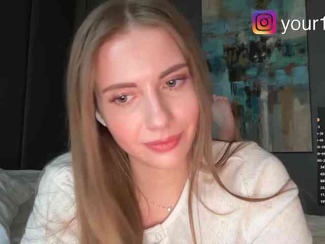 -VikkiL0vesChees... Live Webcam on BongaCams