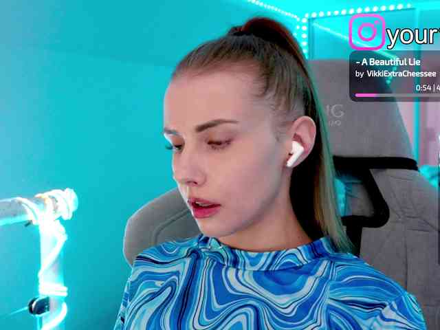 VikkiExtraCheese