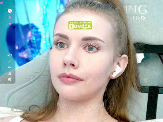 VikkiExtraCheese webcam