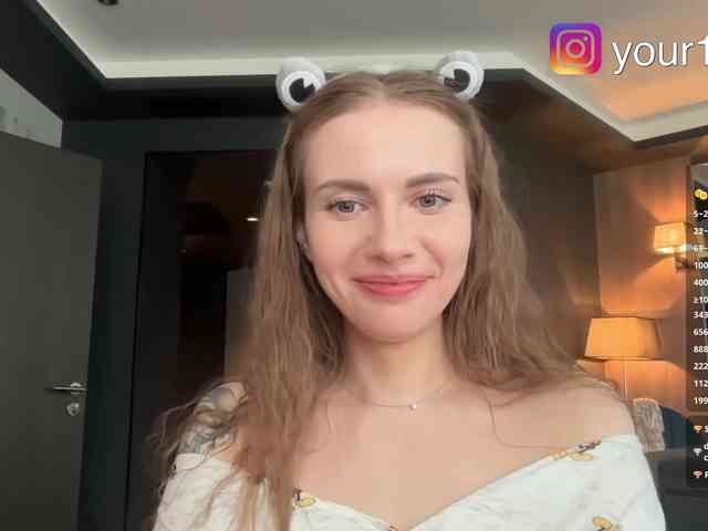 VikkiExtraCheese webcam