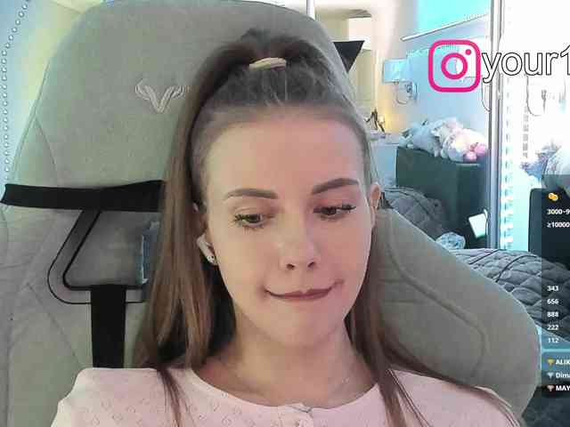 VikkiExtraCheese webcam