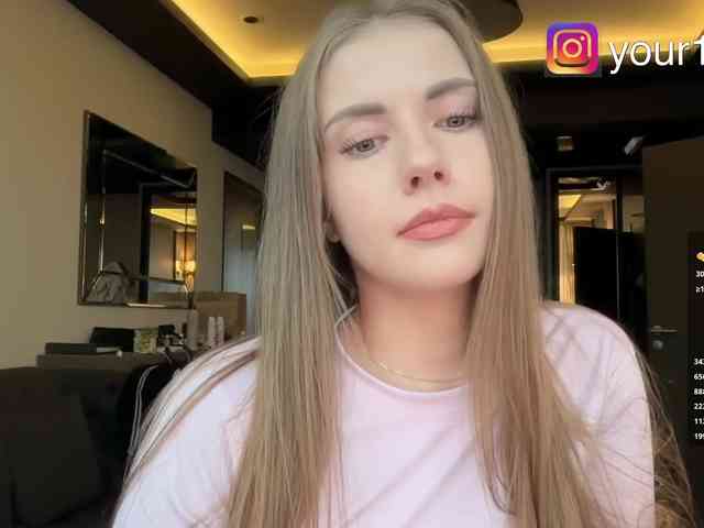 porno webcam -VikkiL0vesCheese-