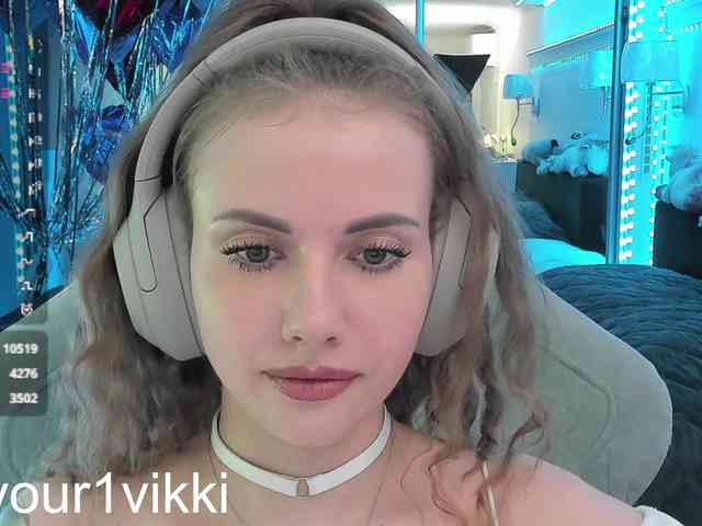 -VikkiL0vesCheese-
