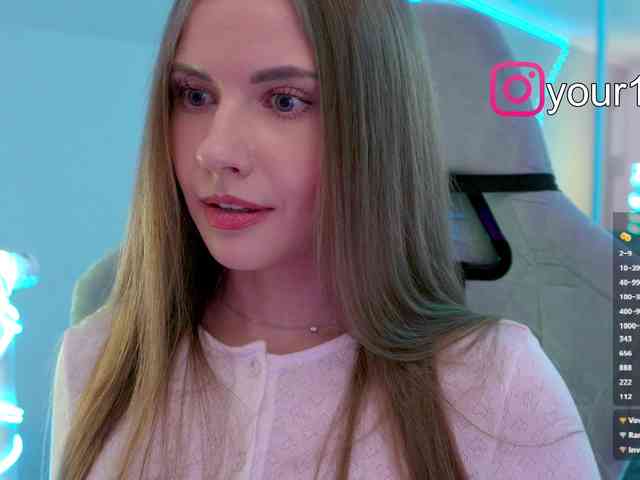 VikkiExtraCheese webcam