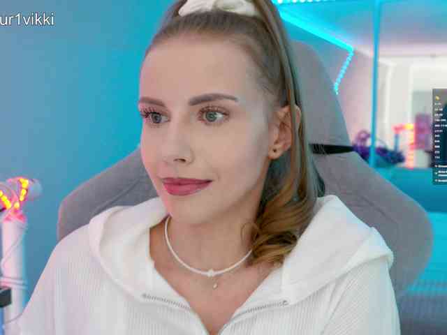 VikkiExtraCheese webcam