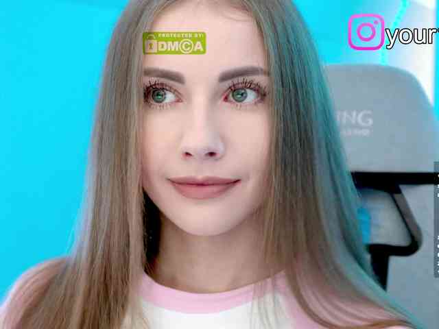 VikkiExtraCheese webcam
