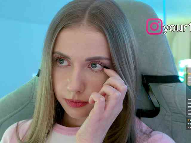 VikkiExtraCheese webcam