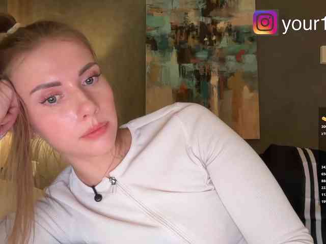 VikkiExtraCheese webcam