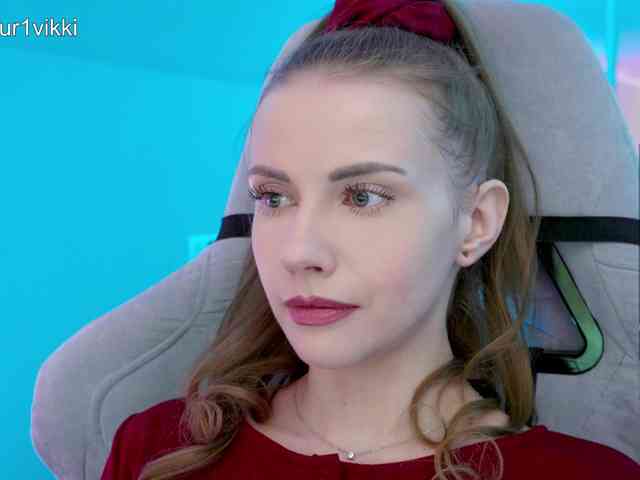 VikkiExtraCheese webcam