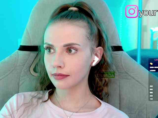 -VikkiL0vesChees... Live Webcam on BongaCams