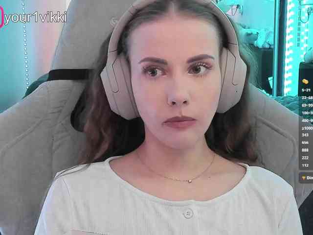 VikkiExtraCheese webcam