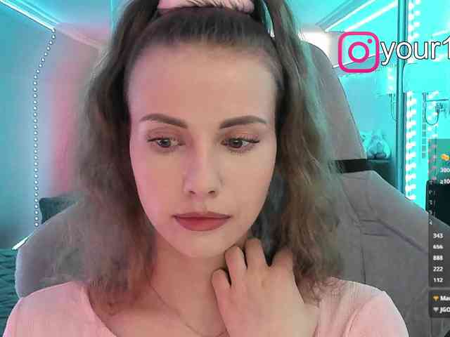 VikkiExtraCheese webcam