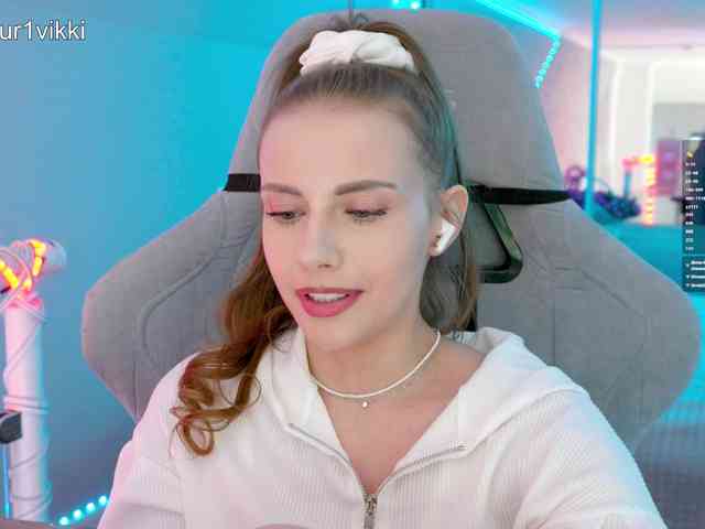 VikkiExtraCheese webcam