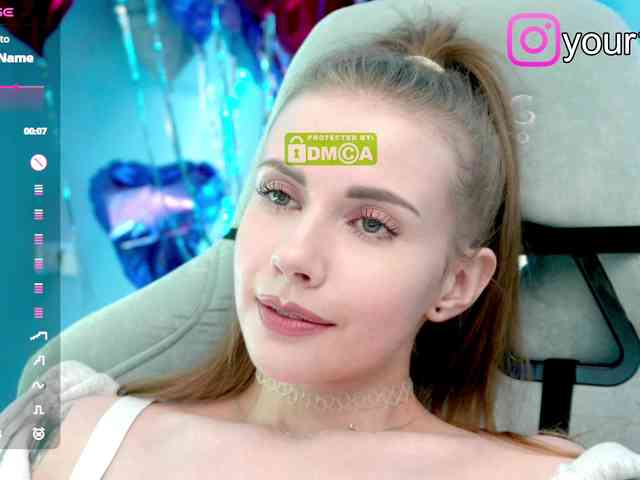 VikkiExtraCheese webcam