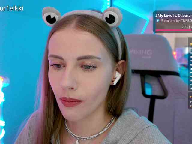 VikkiExtraCheese webcam