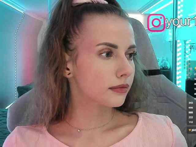 VikkiExtraCheese webcam