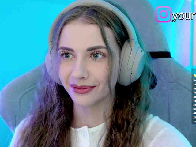 VikkiExtraCheese webcam