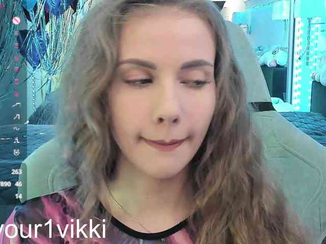 VikkiExtraCheese webcam