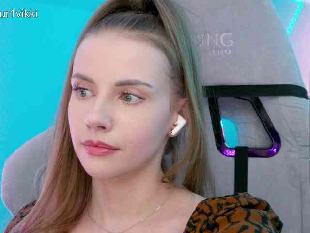 VikkiExtraCheese webcam