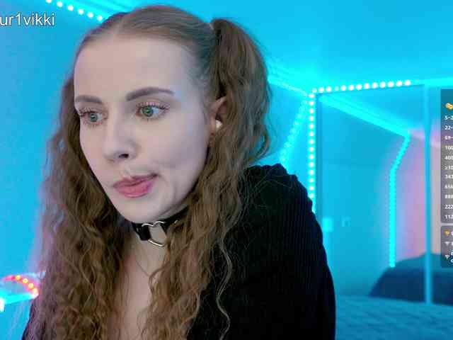 VikkiExtraCheese webcam