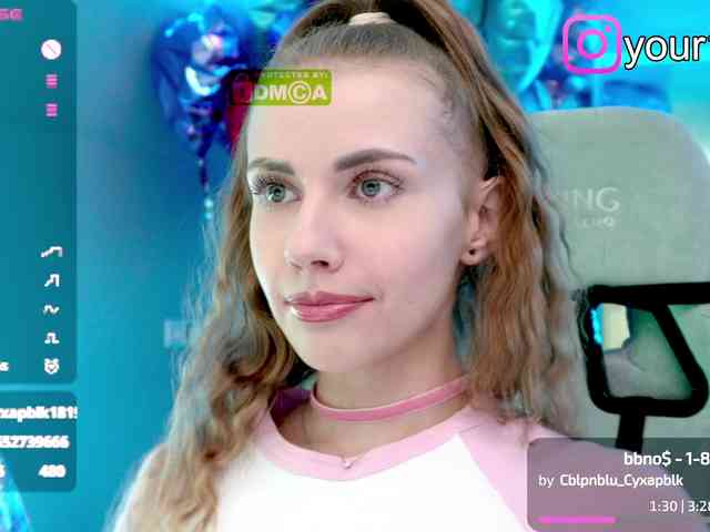 -VikkiL0vesCheese-