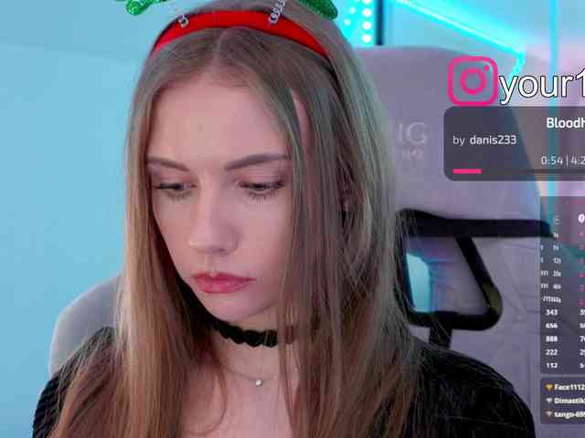 VikkiExtraCheese webcam