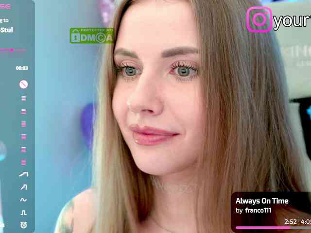 VikkiExtraCheese webcam