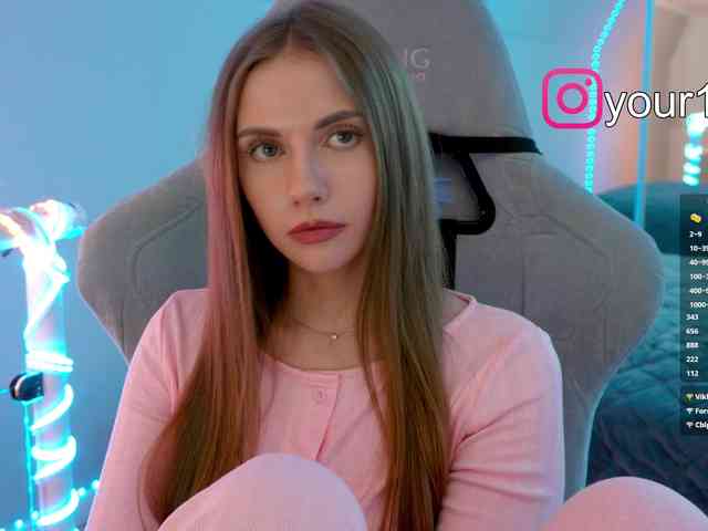 VikkiExtraCheese webcam