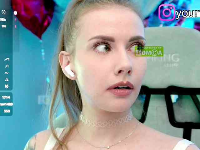 VikkiExtraCheese webcam