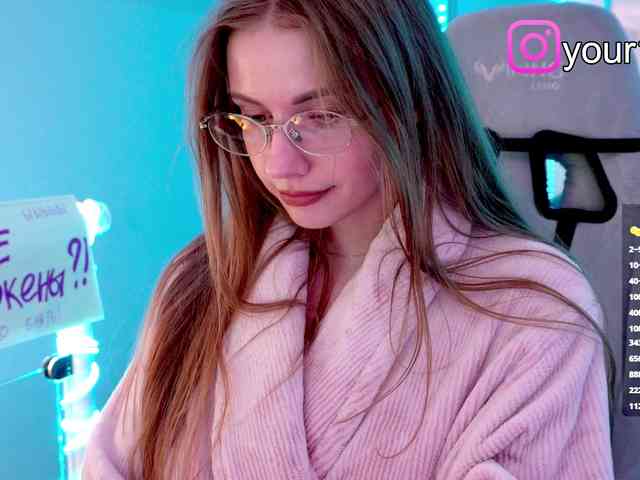 VikkiExtraCheese webcam