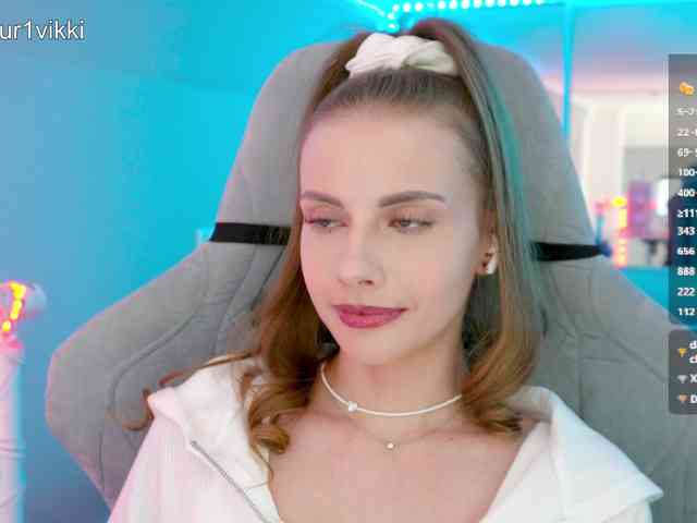 VikkiExtraCheese webcam