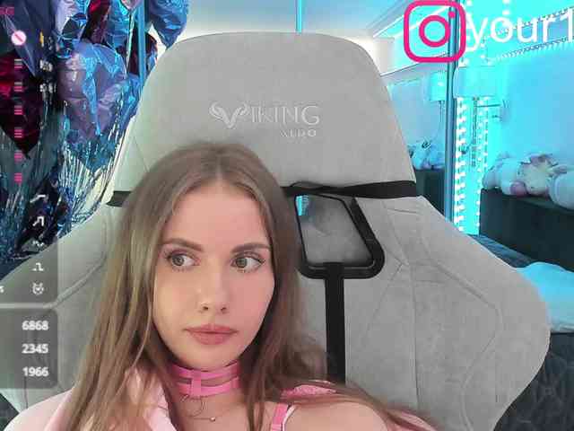 -VikkiL0vesCheese-