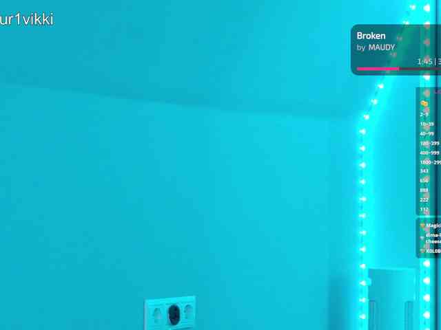 VikkiExtraCheese webcam