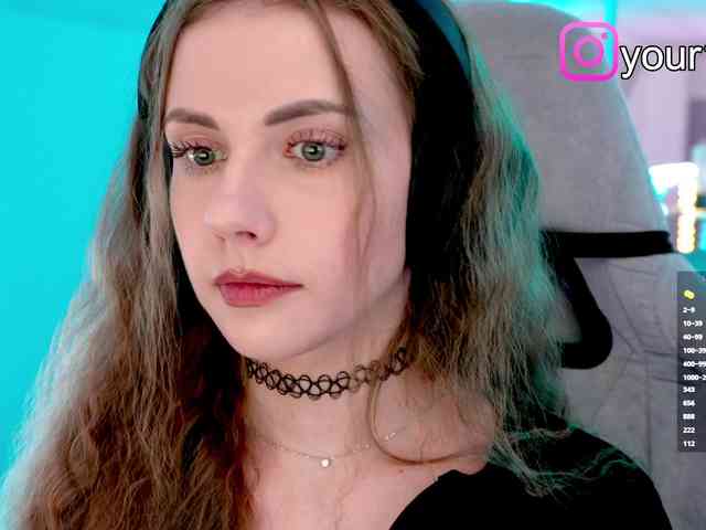 VikkiExtraCheese webcam