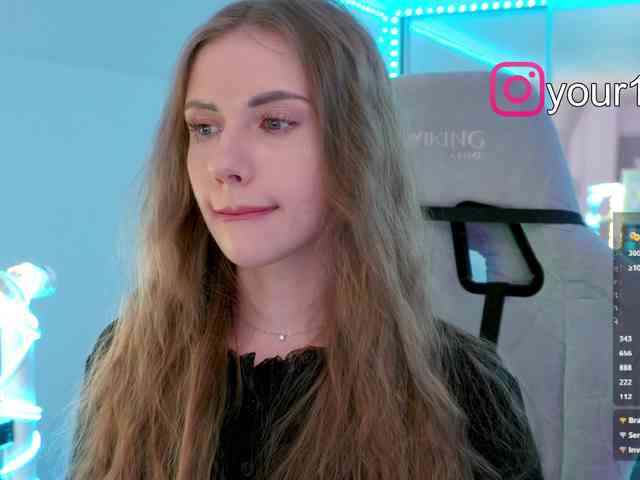 VikkiExtraCheese webcam