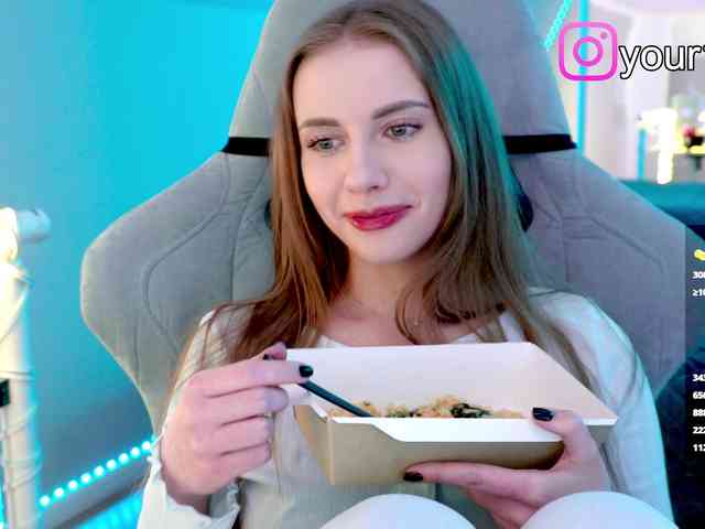 VikkiExtraCheese webcam