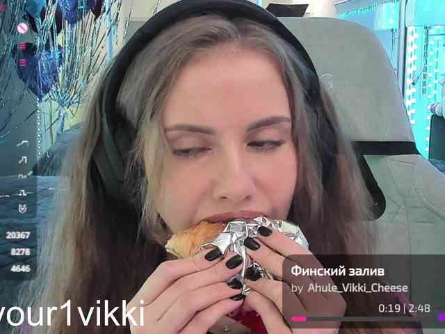 VikkiExtraCheese webcam