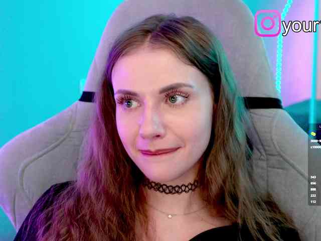 VikkiExtraCheese webcam