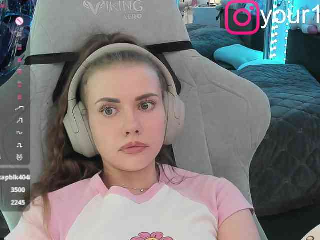 VikkiExtraCheese webcam