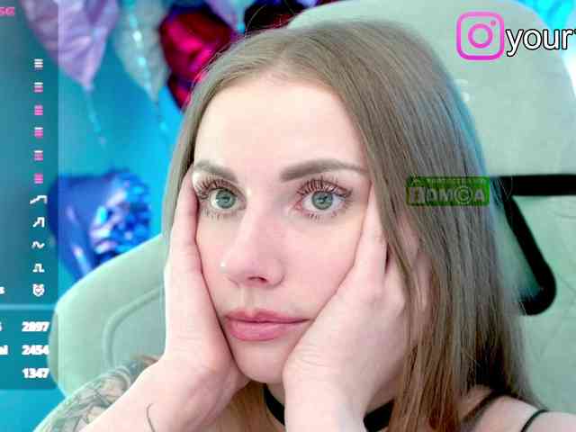 VikkiExtraCheese webcam