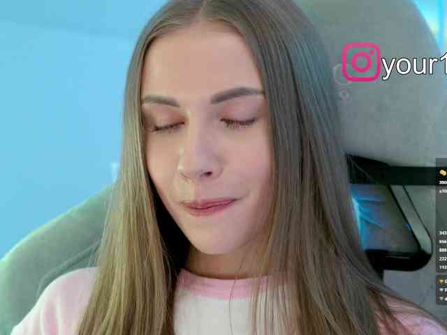 VikkiExtraCheese webcam