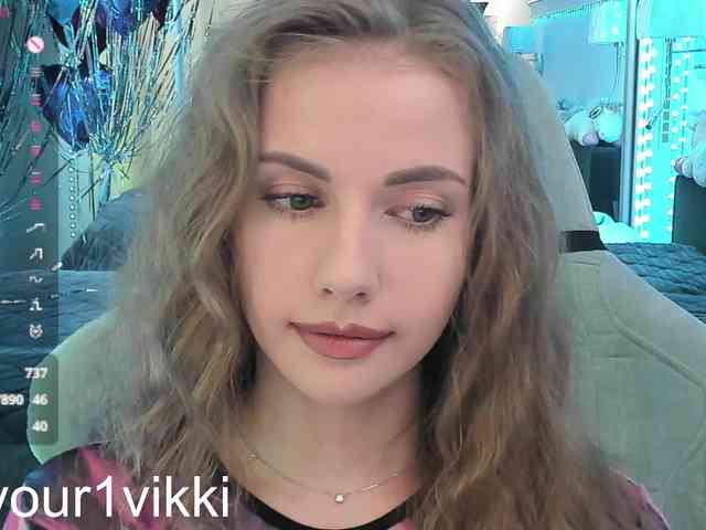 VikkiExtraCheese webcam